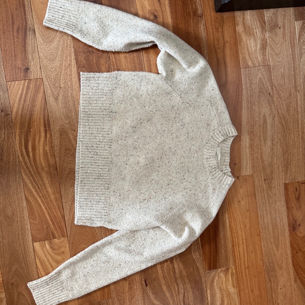 Women’s size medium sweater universal thread- Target